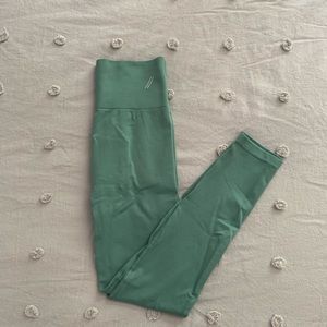 Tala sea leggings size small